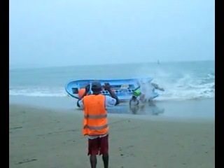 the boat went to the beach.