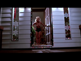 linnea quigley - silent night deadly night (1984) granny